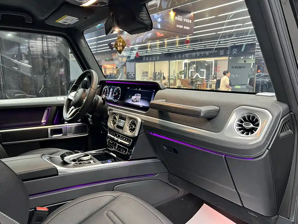 Mercedes-Benz Mercedes-Benz G-Class 2022 G 500 2022 - thumbnail 12