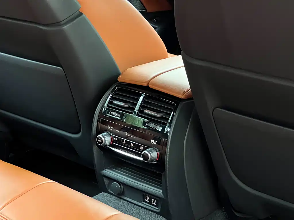 BMW BMW M5 2021 M5 2021 - thumbnail 22