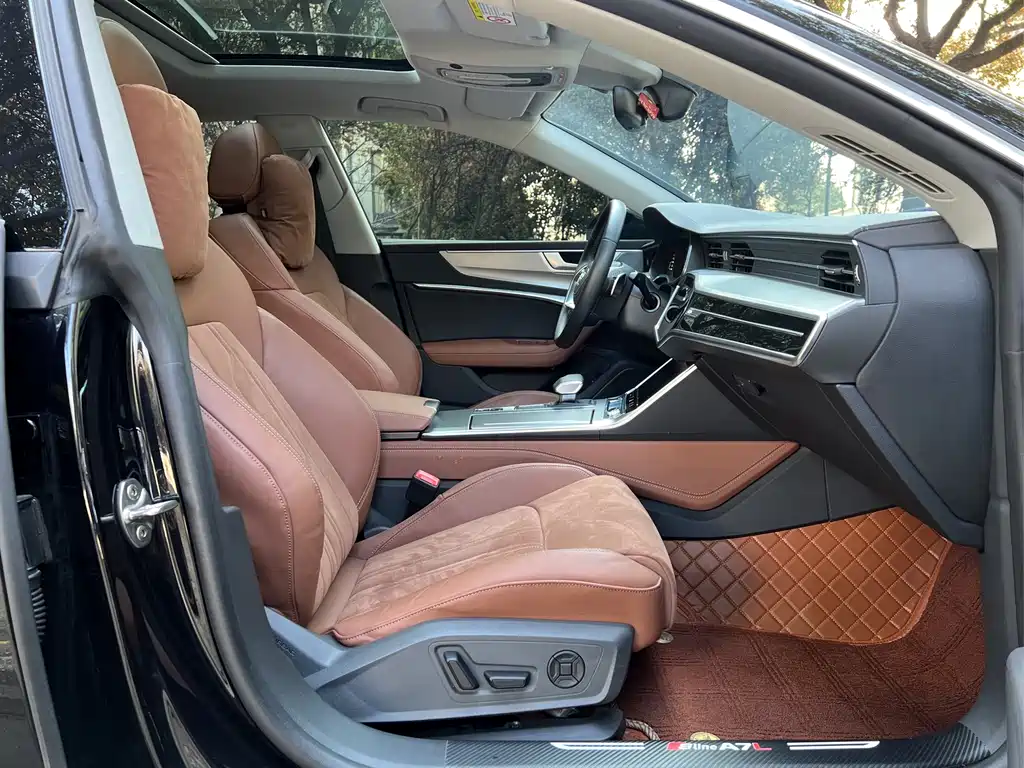 Audi Audi A7L 2025 45 TFSI Luxury Edition 2025 - thumbnail 11