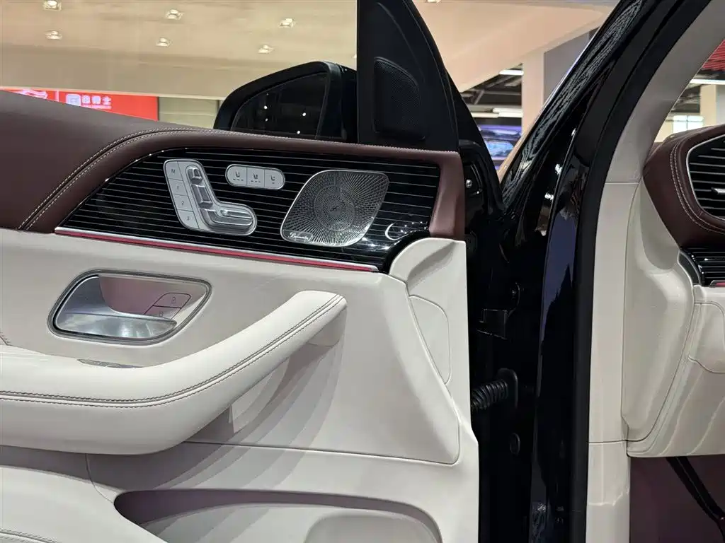 Mercedes-Benz Maybach GLS 2025 GLS 480 4MATIC 2025 - thumbnail 8