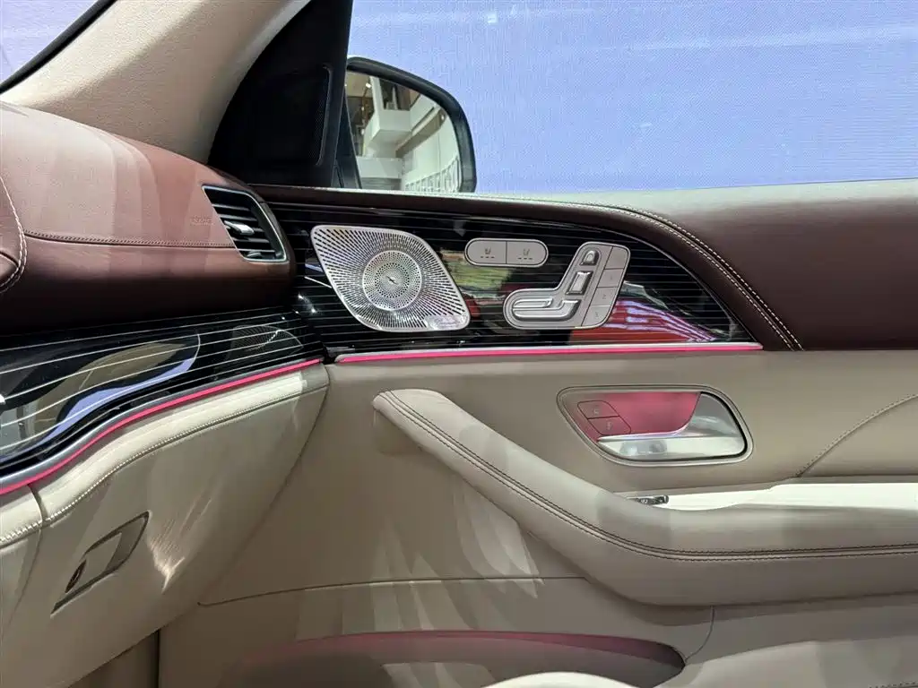 Mercedes-Benz Maybach GLS 2025 GLS 480 4MATIC 2025 - thumbnail 13