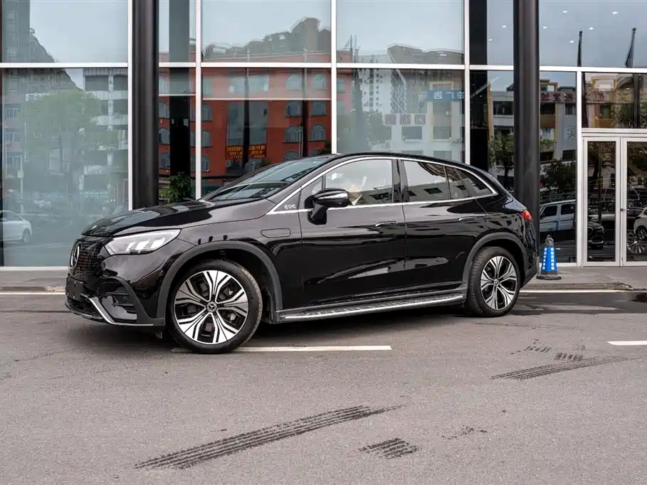 Mercedes-Benz Mercedes-Benz EQE SUV 2024 500 4MATIC Luxury Edition 2024 - thumbnail 3