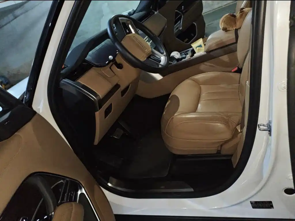 Land Rover Range Rover 2023 Facelift 3.0 L6 400PS Autobiography Long Wheelbase 2023 - thumbnail 2