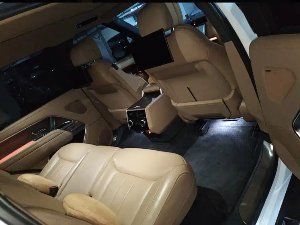 Land Rover Range Rover 2023 Facelift 3.0 L6 400PS Autobiography Long Wheelbase 2023 - thumbnail 4