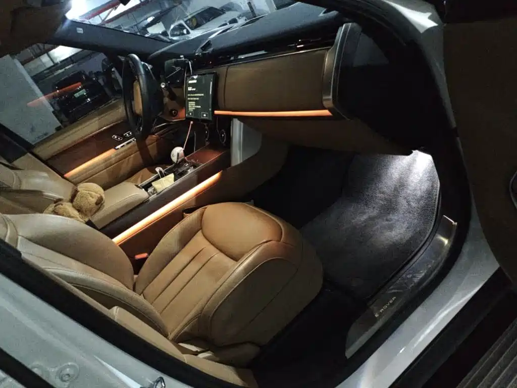 Land Rover Range Rover 2023 Facelift 3.0 L6 400PS Autobiography Long Wheelbase 2023 - thumbnail 5