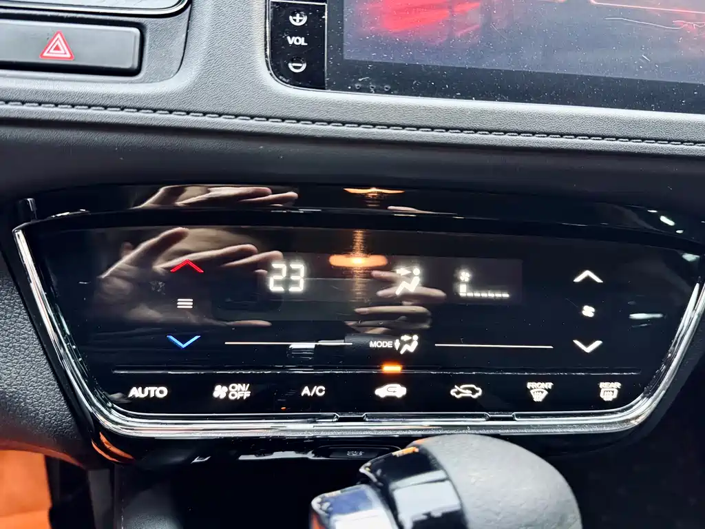 Honda Honda Vezel 2020 220 TURBO CVT Elite Edition 2021 - thumbnail 16