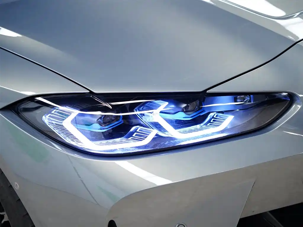 BMW BMW M4 2022 M4 Coupe M xDrive M 50th Anniversary Edition 2023 - thumbnail 15