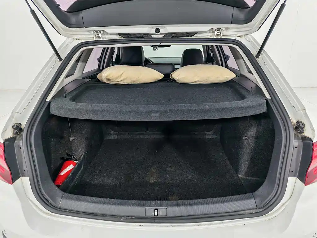 Volkswagen C-TREK Vilor 2018 230TSI DSG Comfort Model 2017 - thumbnail 8