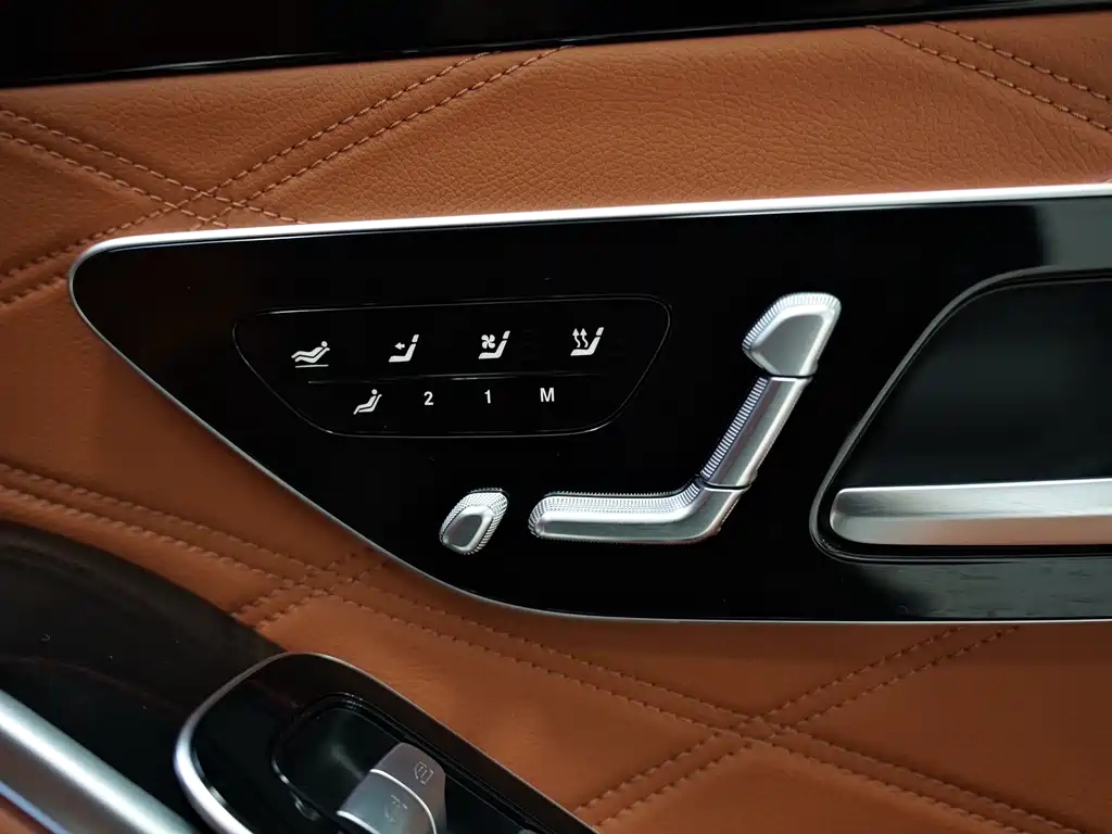 Mercedes-Benz Maybach S-Class 2023 S 480 4MATIC 2023 - thumbnail 4