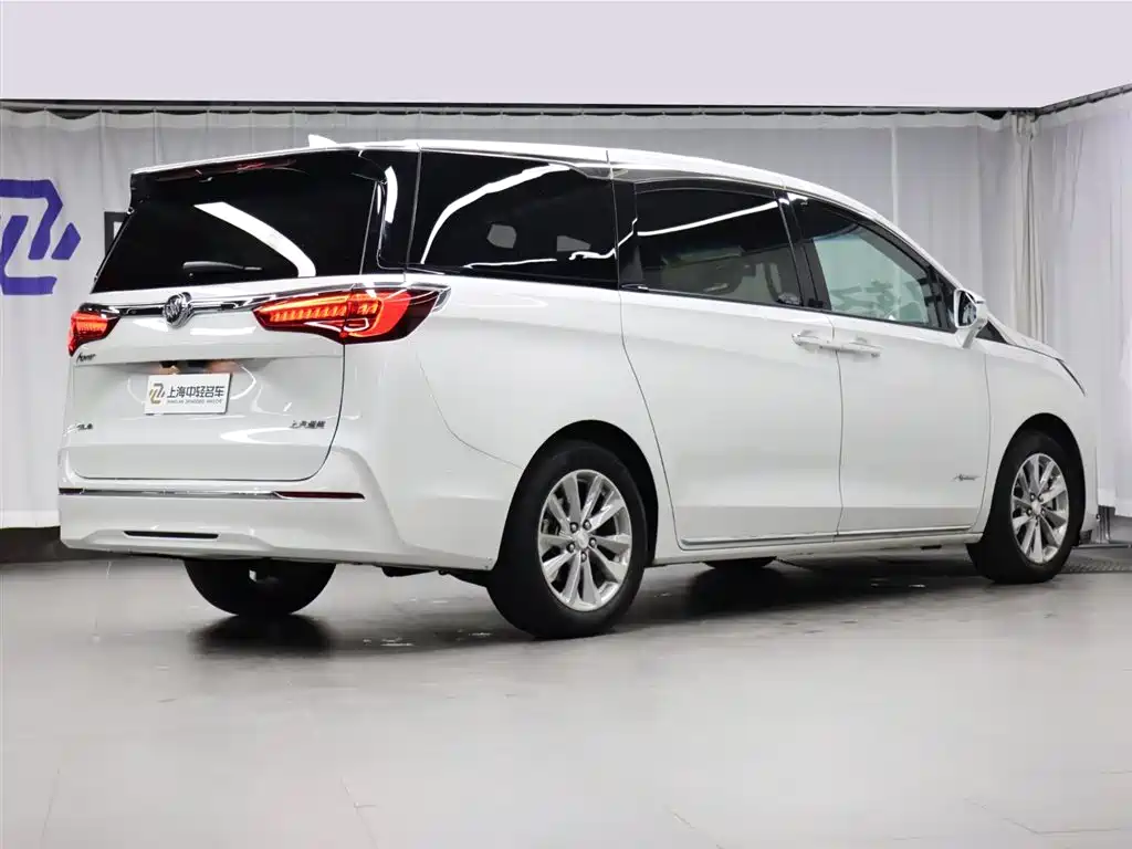 Buick Buick GL8 2022 Avenir Four-Seat Luxury Edition 2023 - thumbnail 3