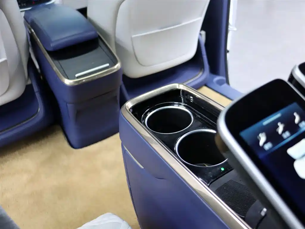 Buick Buick GL8 2022 Avenir Four-Seat Luxury Edition 2023 - thumbnail 24