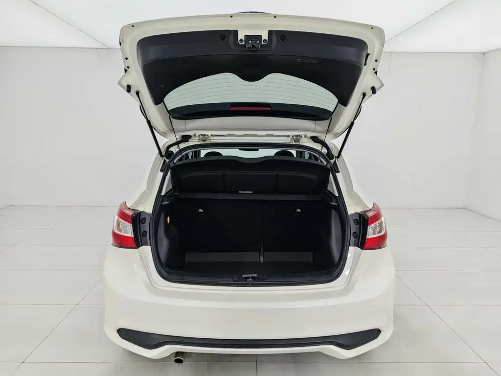 Nissan Nissan TIIDA 2021 1.6L CVT Intelligent Edition 2021 - thumbnail 19