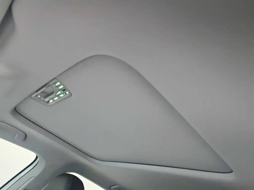 Volkswagen Lavida 2024 300TSI DSG Starry Sky Leading Edition 2024 - thumbnail 11