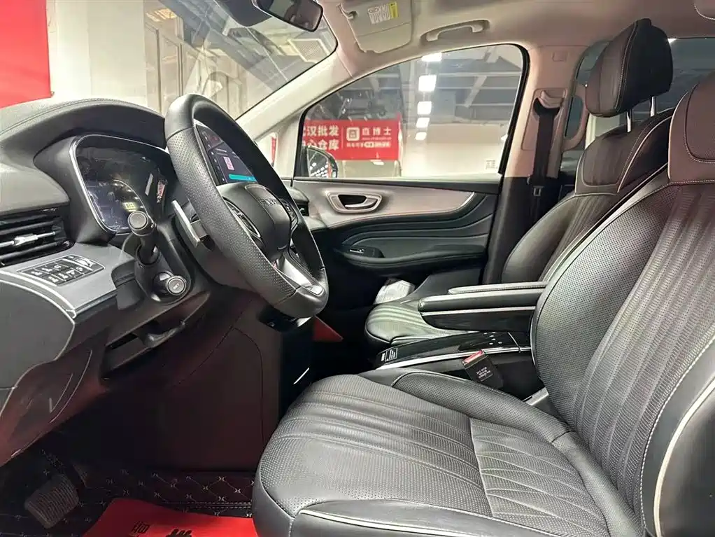 Roewe Roewe iMAX8 2022 400TGI Supreme Version 2022 - thumbnail 7
