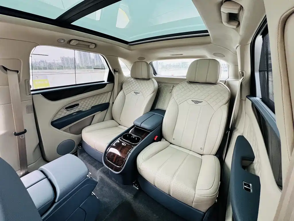 Bentley Bentayga 2021 4.0T V8 2020 - thumbnail 10