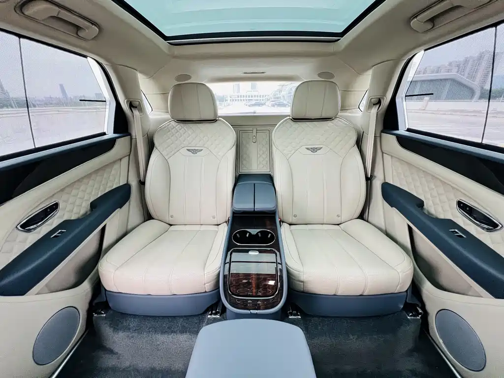 Bentley Bentayga 2021 4.0T V8 2020 - thumbnail 11