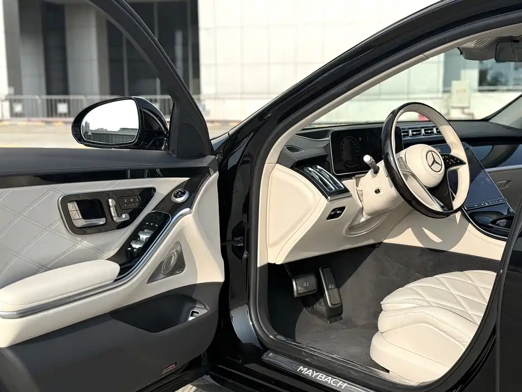Mercedes-Benz Maybach S-Class 2025 S 480 4MATIC 2025 - thumbnail 4