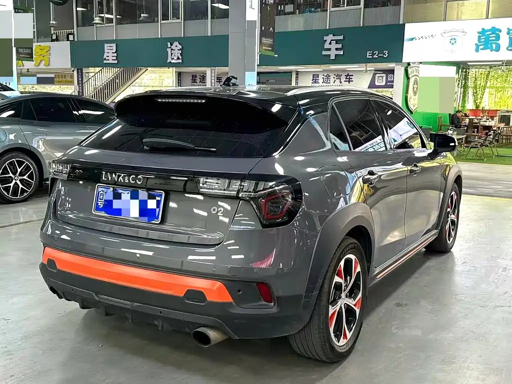 Lynk & Co Lynk & Co 02 2018 1.5T DCT FWD Pro Edition China V 2018 - thumbnail 6