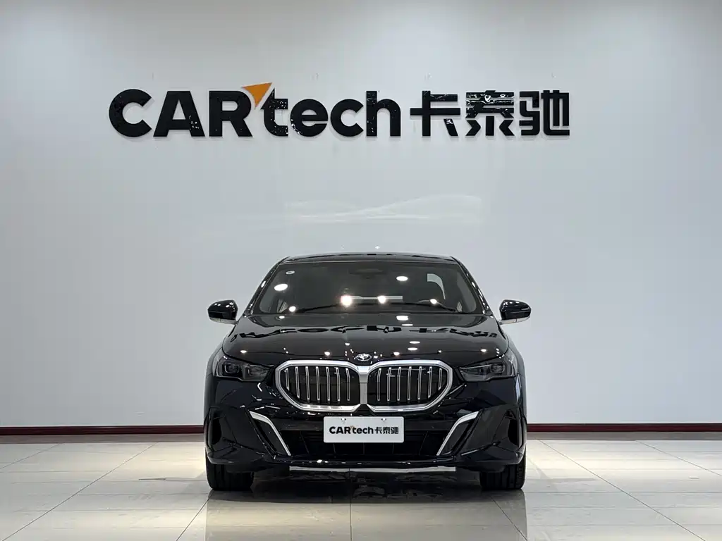 BMW BMW 5 Series 2025 530Li Luxury M Sport Package 2025 - thumbnail 2