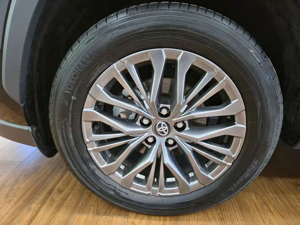 Toyota Venza 2024 2.0L CVT AWD Luxury Plus Edition 2024 - thumbnail 9