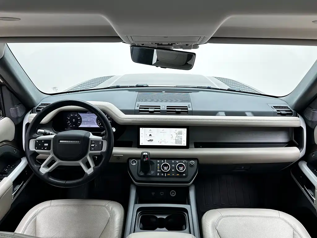 Land Rover Land Rover Defender 2021 110 P400 Dark Black Special Edition 2021 - thumbnail 14