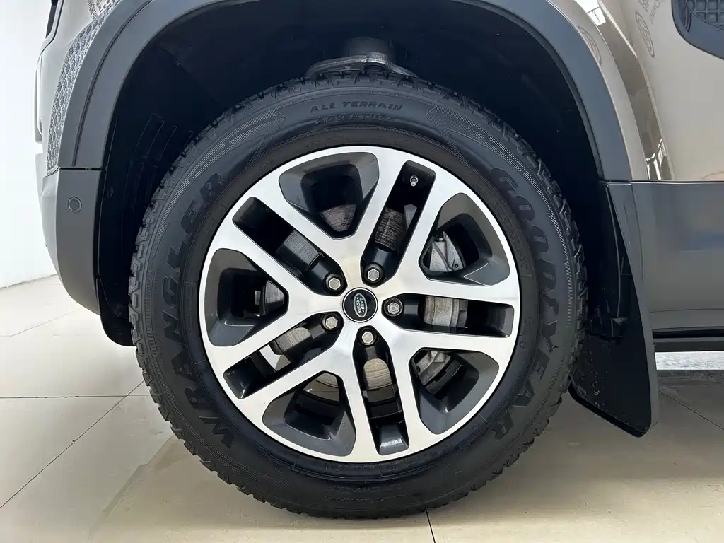 Land Rover Land Rover Defender 2021 110 P400 Dark Black Special Edition 2021 - thumbnail 22