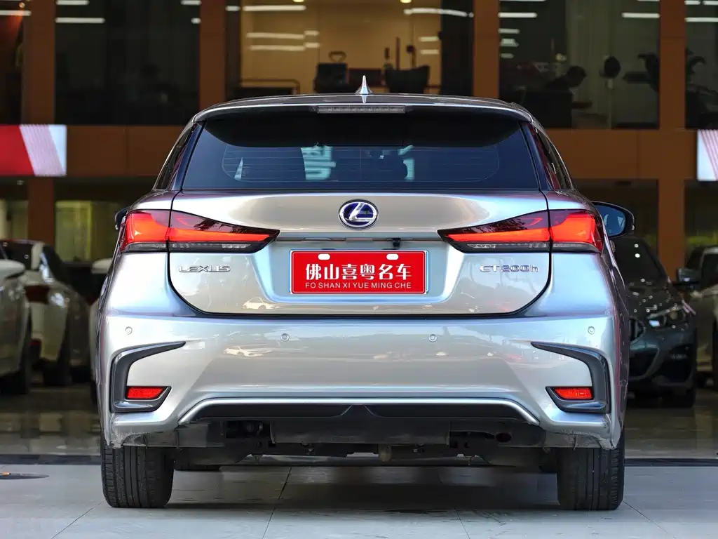 Lexus Lexus CT 2020 CT200h Premium Edition Monotone 2021 - thumbnail 3