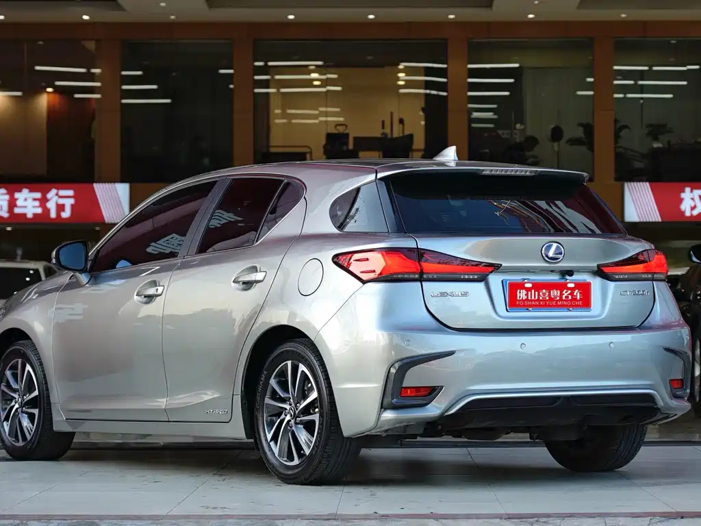 Lexus Lexus CT 2020 CT200h Premium Edition Monotone 2021 - thumbnail 4