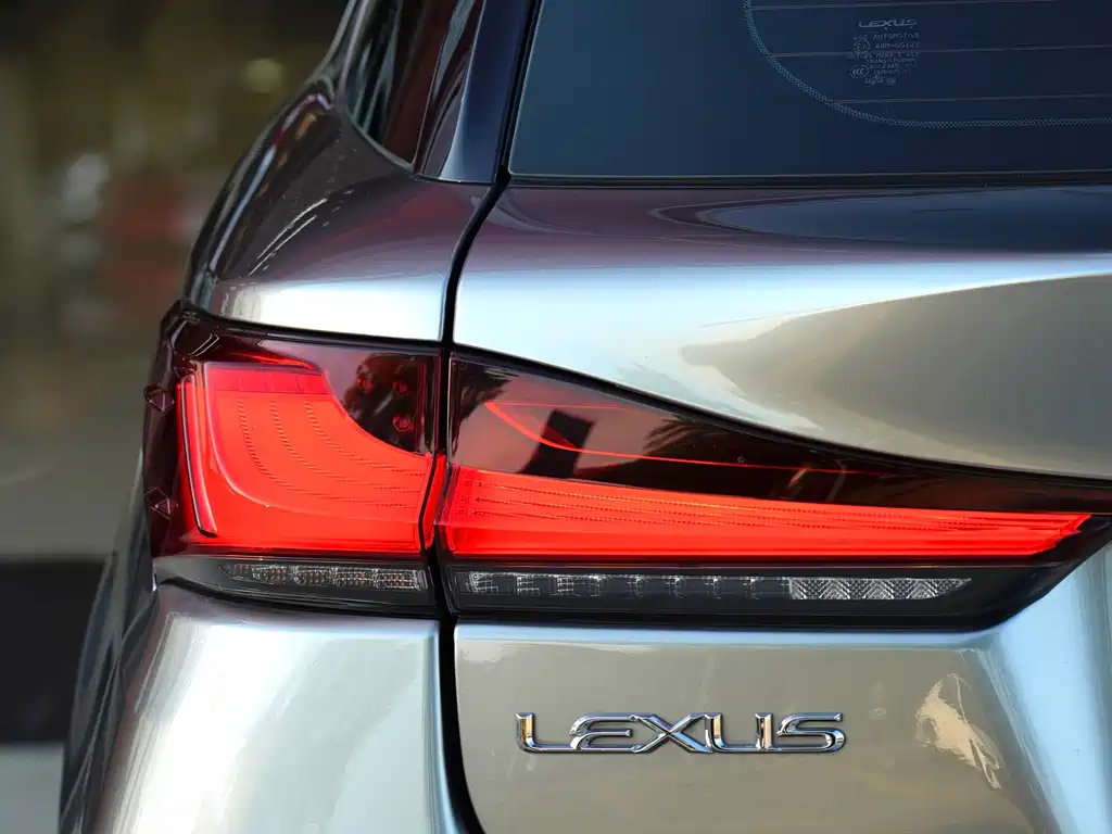 Lexus Lexus CT 2020 CT200h Premium Edition Monotone 2021 - thumbnail 6