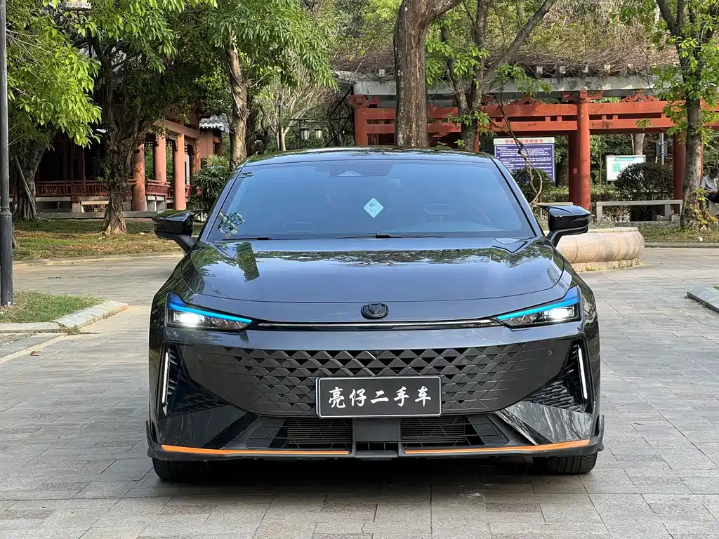Changan Changan UNI-V 2024 1.5T Premium Sport Edition 2024 - thumbnail 2