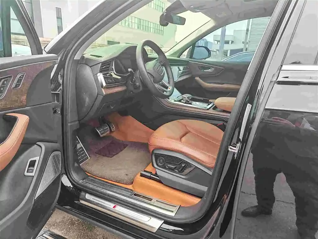 Audi Audi Q7 2025 55 TFSI quattro S line Sport Package 2025 - thumbnail 6