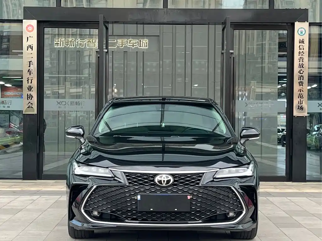 Toyota Toyota Avalon 2022 2.5L Luxury Edition 2022 - thumbnail 2