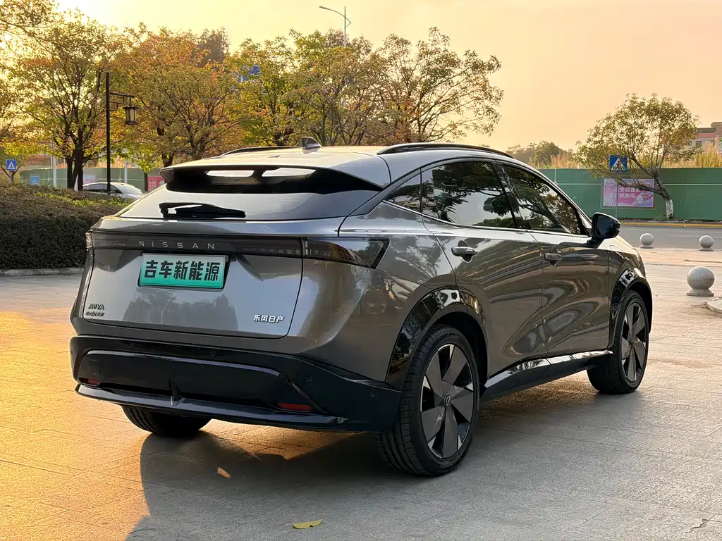 Nissan Nissan Ariya 2022 Model All-Wheel Drive High-Performance Top Trim Version 2023 - thumbnail 9