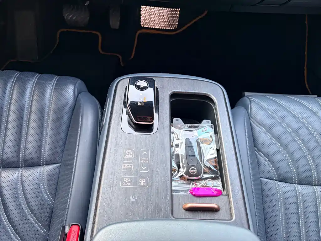Nissan Nissan Ariya 2022 Model All-Wheel Drive High-Performance Top Trim Version 2023 - thumbnail 19