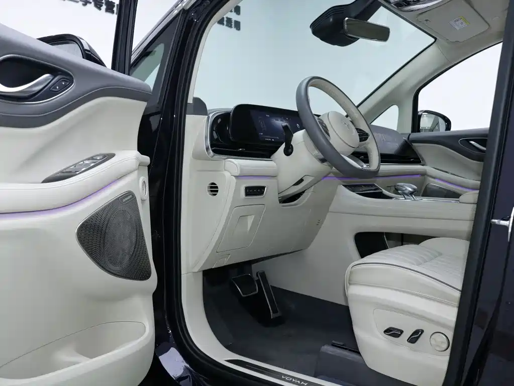Lantu Automobile Lantu Dreamer 2022 Zero Carbon Edition Dream+ Intelligent Range Package 605km 2024 - thumbnail 4