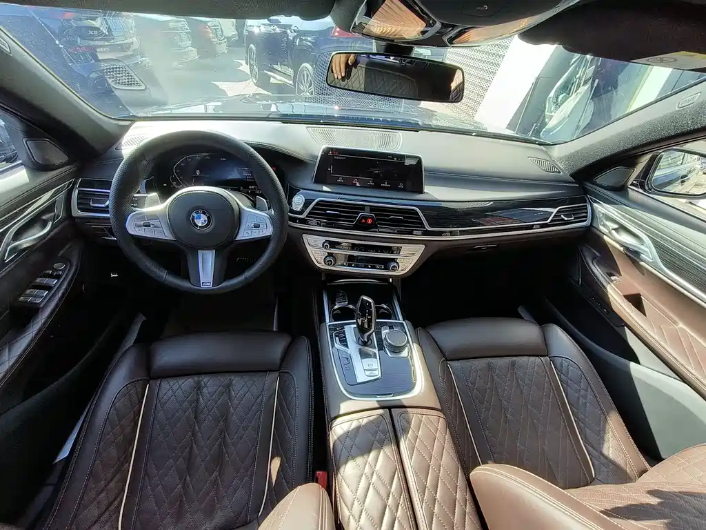 BMW BMW 7 Series 2021 740Li Leading Model M Sport Package 2020 - thumbnail 24