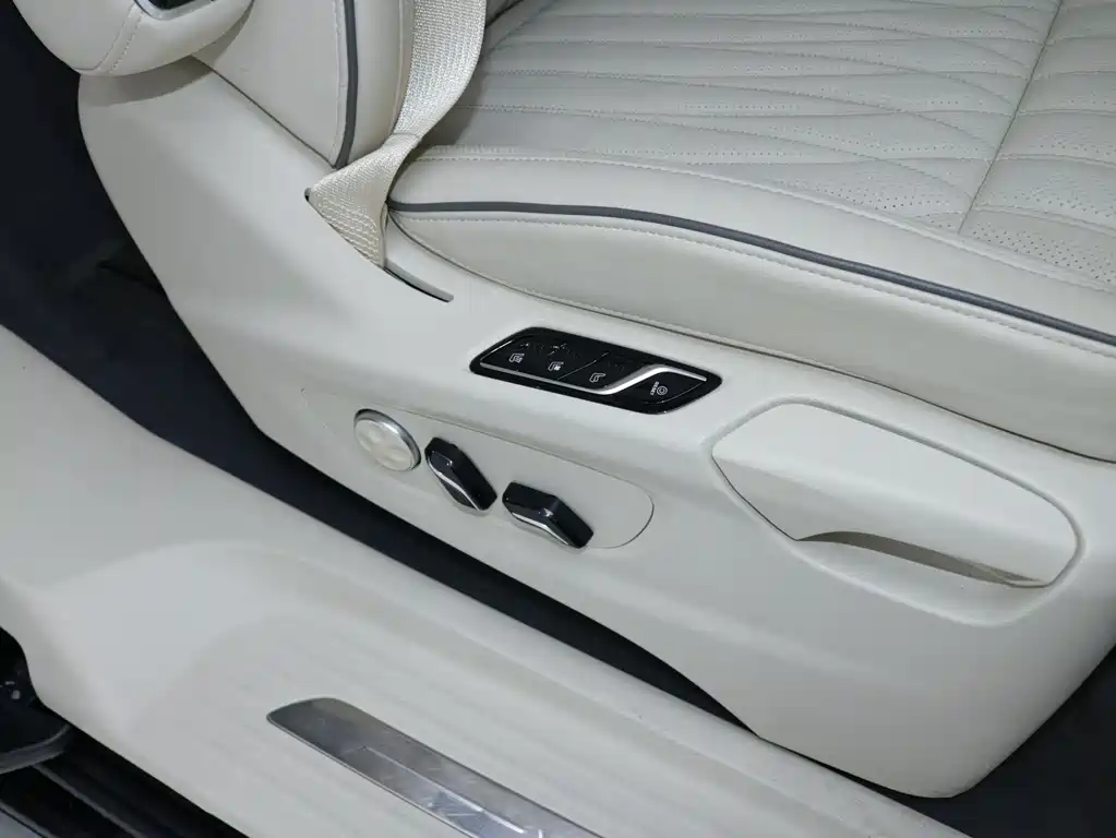 Lantu Automobile Lantu Dreamer 2022 Zero Carbon Edition Dream+ Intelligent Range Package 605km 2024 - thumbnail 21