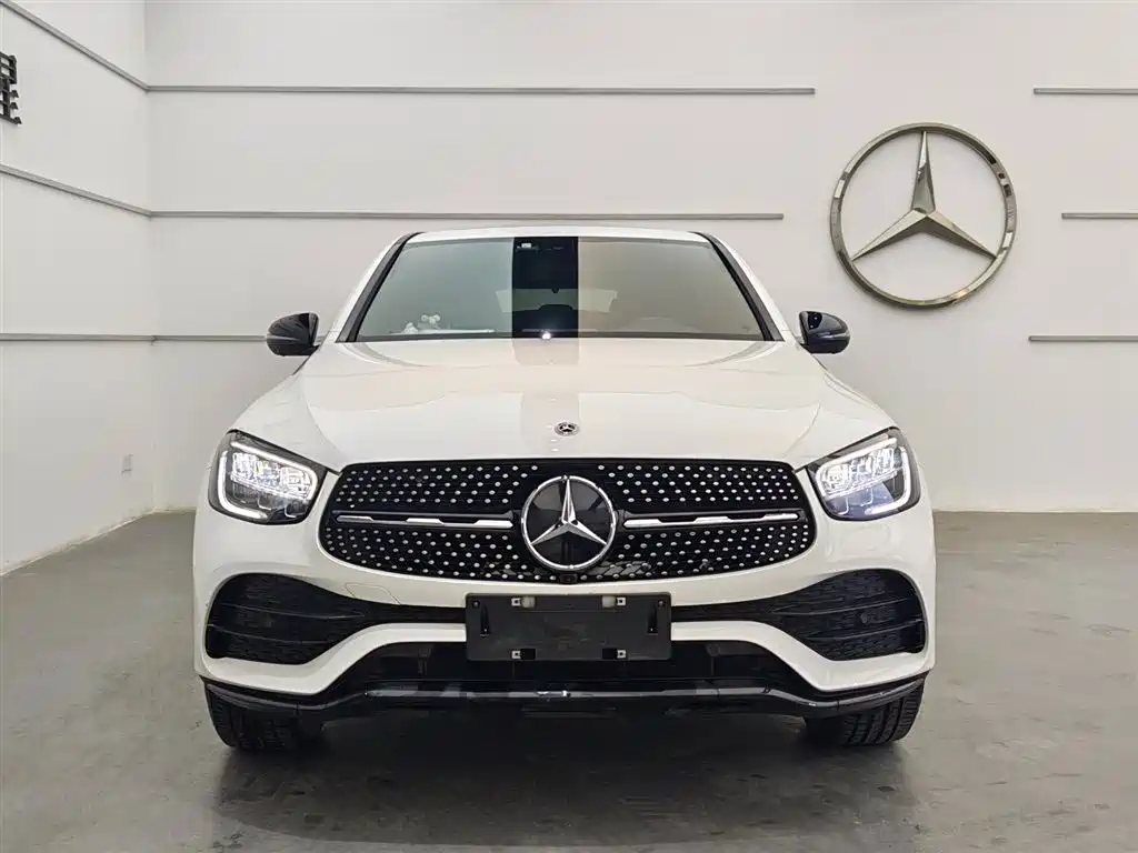 Mercedes-Benz Mercedes-Benz GLC Coupe 2022 GLC 260 4MATIC Coupé SUV 2022 - thumbnail 2