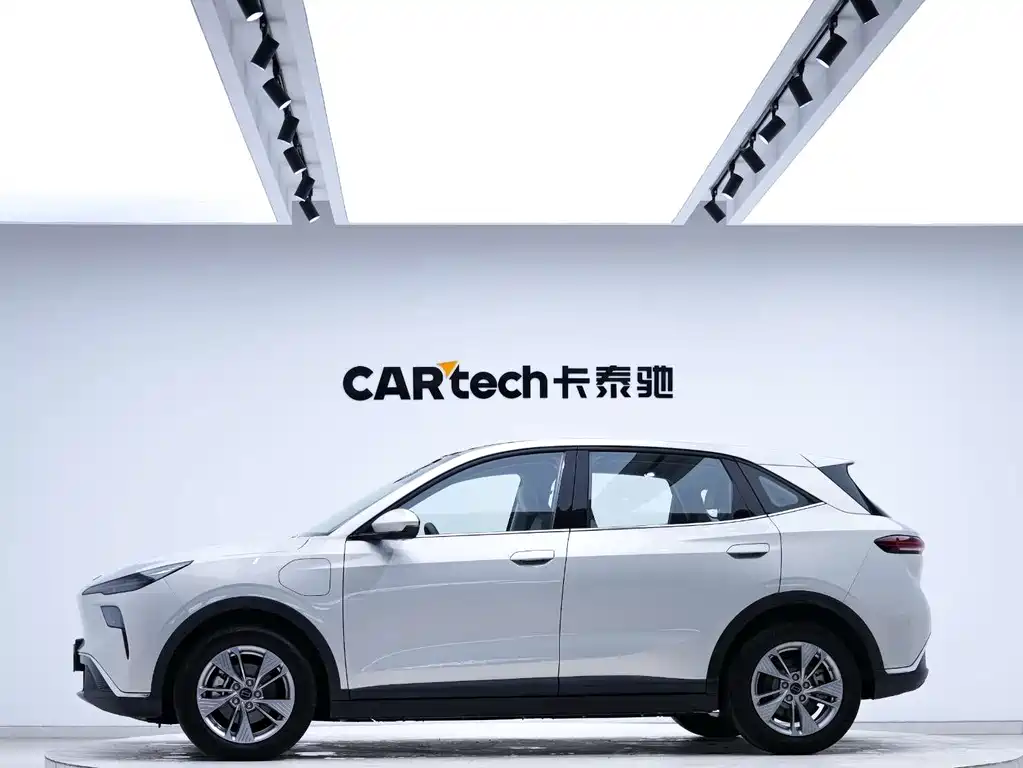 Bestune Geely Emgrand 03 2025 Model 565km Enjoy Edition 2025 - thumbnail 2