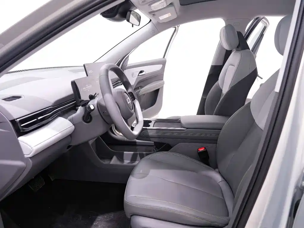 Bestune Geely Emgrand 03 2025 Model 565km Enjoy Edition 2025 - thumbnail 18