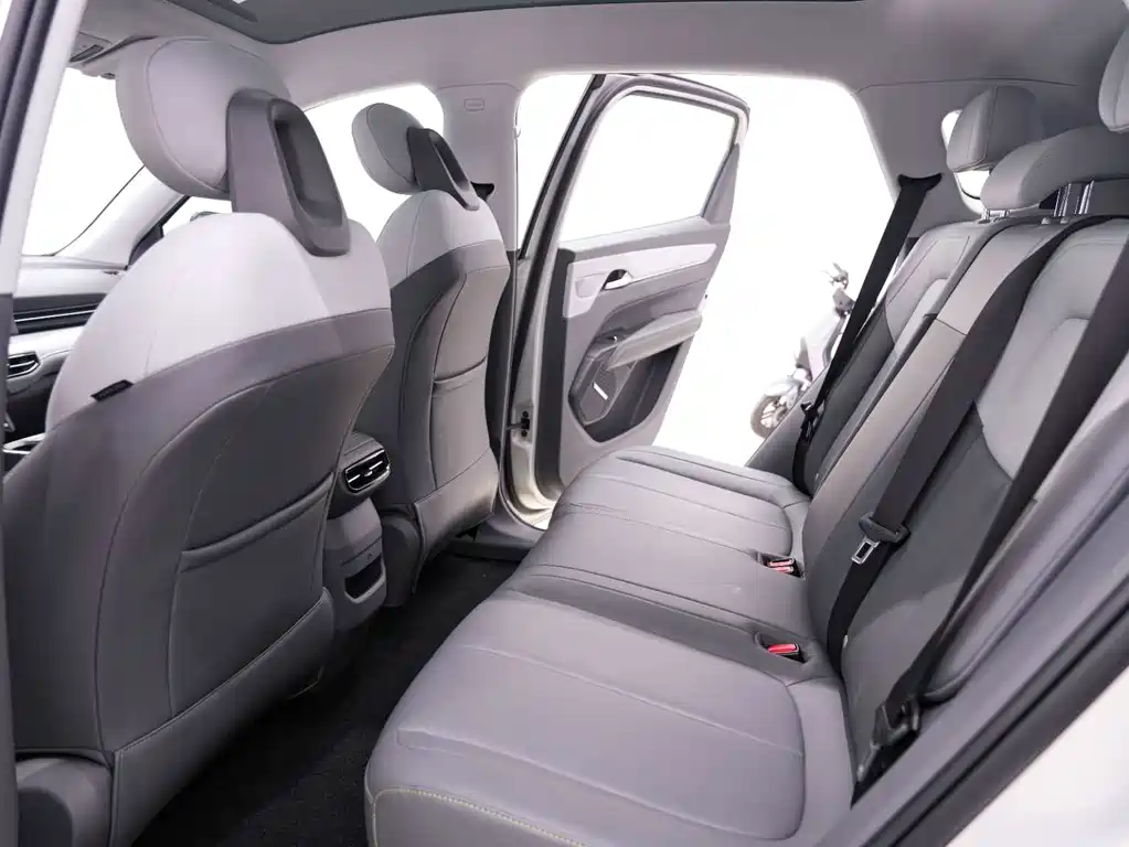 Bestune Geely Emgrand 03 2025 Model 565km Enjoy Edition 2025 - thumbnail 22