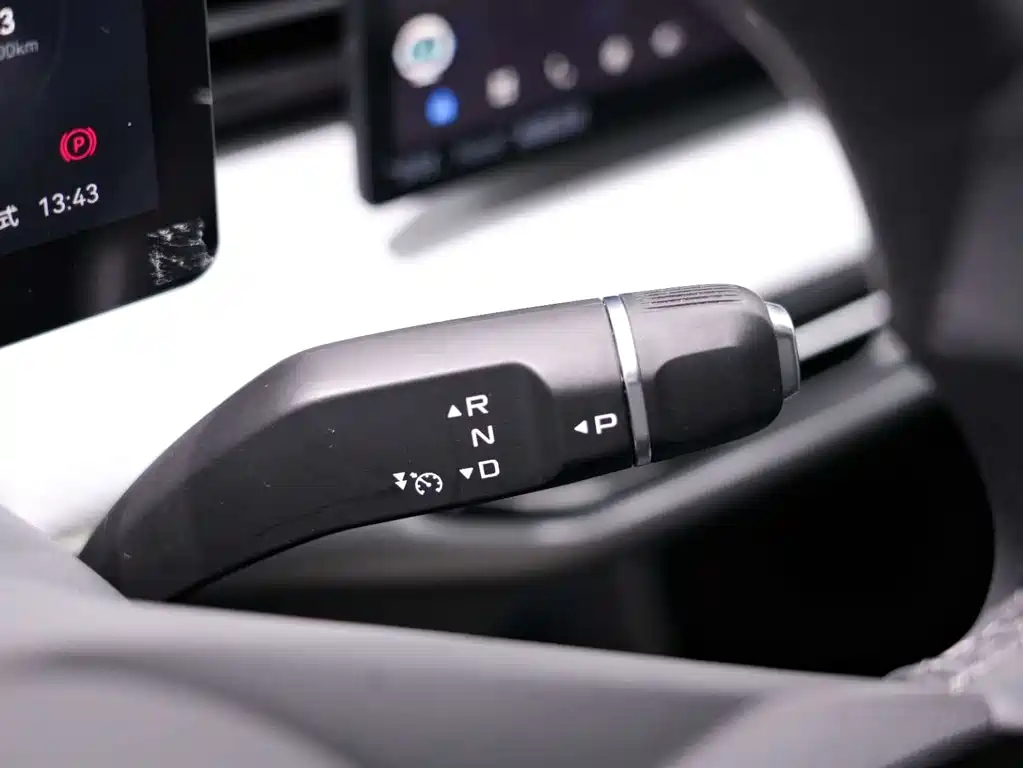 Bestune Geely Emgrand 03 2025 Model 565km Enjoy Edition 2025 - thumbnail 24