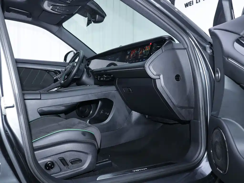 Lantu Auto Lantu FREE 2025 318 318km RWD Touring Edition 2024 - thumbnail 11
