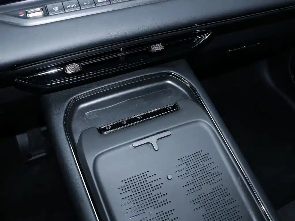 Lantu Auto Lantu FREE 2025 318 318km RWD Touring Edition 2024 - thumbnail 14
