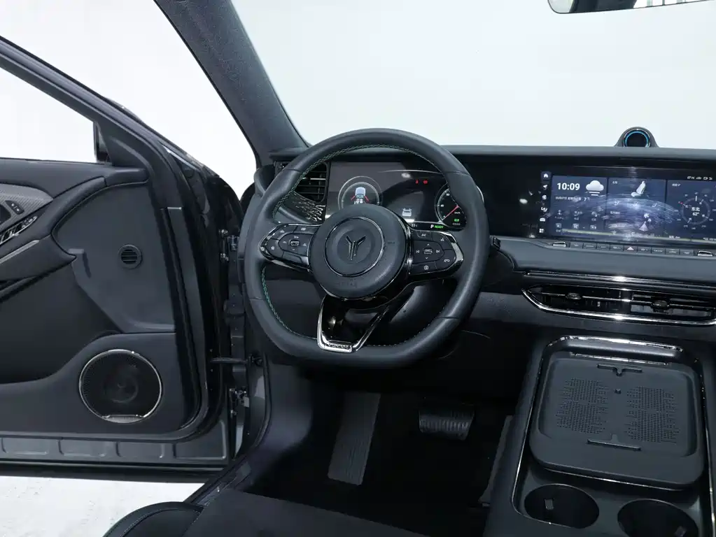Lantu Auto Lantu FREE 2025 318 318km RWD Touring Edition 2024 - thumbnail 17