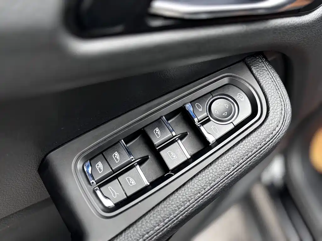 Porsche Porsche Macan 2023 Macan 2.0T 2023 - thumbnail 15