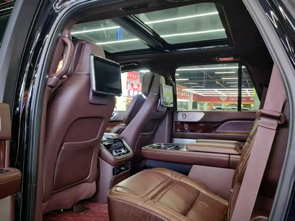 Lincoln Lincoln Navigator 2019 3.5T Presidential Series国VI 2019 - thumbnail 10