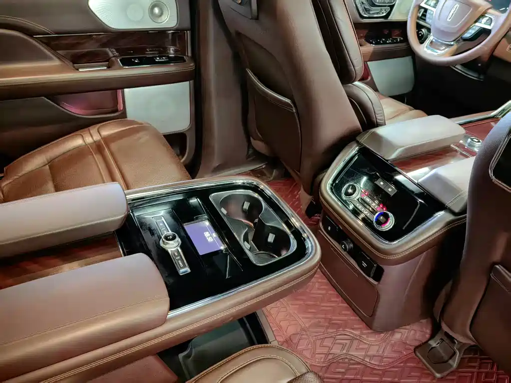 Lincoln Lincoln Navigator 2019 3.5T Presidential Series国VI 2019 - thumbnail 11