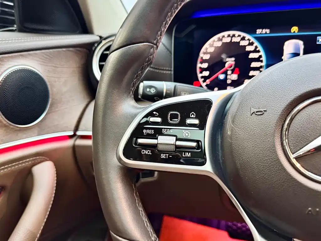 Mercedes-Benz Mercedes-Benz E-Class 2019 Model Year Facelift E 300 L Fashion Edition 2019 - thumbnail 12