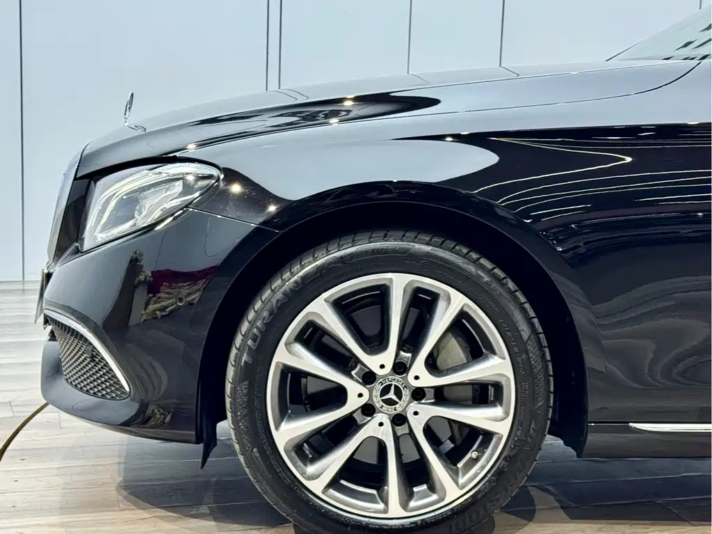 Mercedes-Benz Mercedes-Benz E-Class 2019 Model Year Facelift E 300 L Fashion Edition 2019 - thumbnail 27